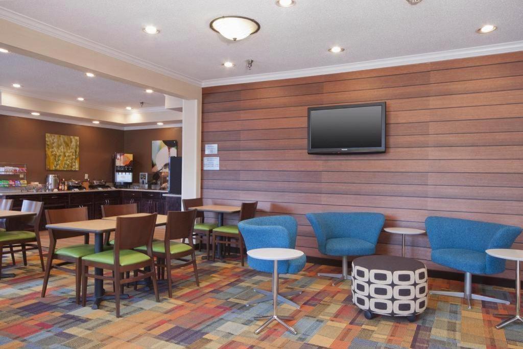 Americinn By Wyndham Moline Airport Quad Cities Exterior photo